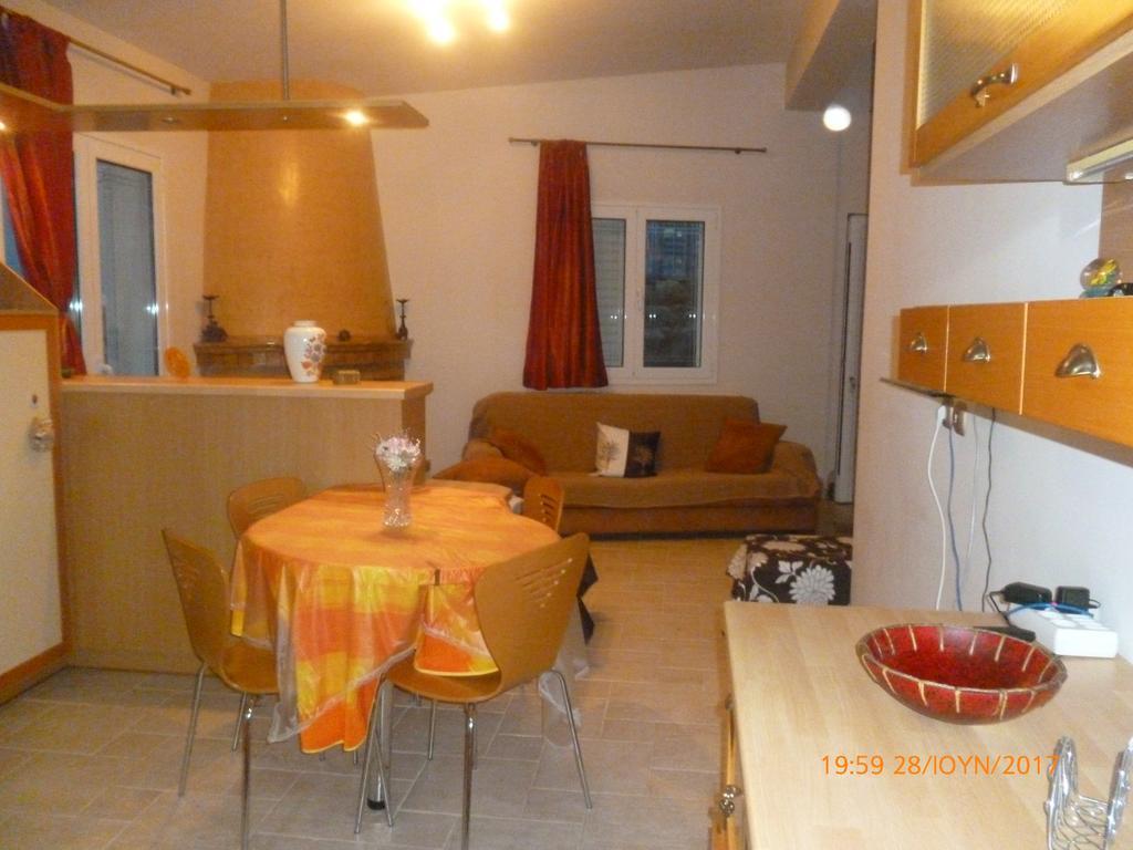 Vila Perigiali Seaside Vromopousi Exteriér fotografie